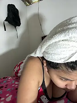 moncerrat luna online show from 02.10.26