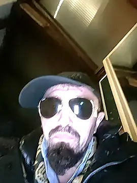 Snapshot of erbod_Johnny chatting on 02.14.26 erbod Johnny online show from 02.14.26