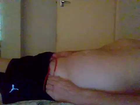 Snapshot of daddyflash chatting on 06.24.26 daddyflash online show from 06.24.26