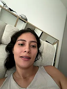 Sophie  Foxxx online show from 12.18.25