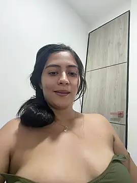 Sophie  Foxxx online show from 06.15.26