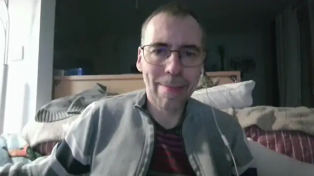 Snapshot of ptitcanard60600 chatting on 02.20.26 ptitcanard60600 online show from 02.20.26