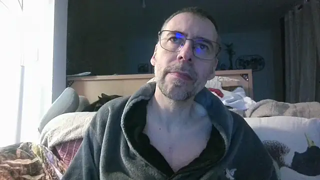 Snapshot of ptitcanard60600 chatting on 03.15.26 ptitcanard60600 online show from 03.15.26