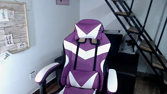 samantha baby  online show from 10.20.25