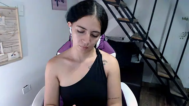 samantha baby  online show from 10.23.25