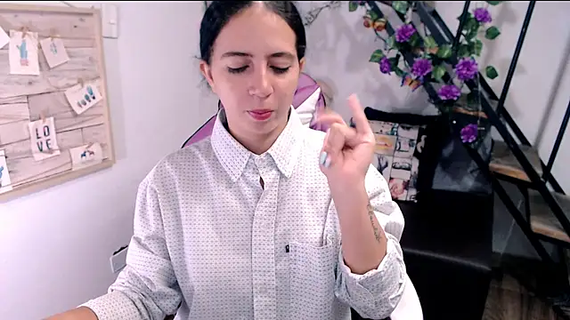 samantha baby  online show from 06.11.26