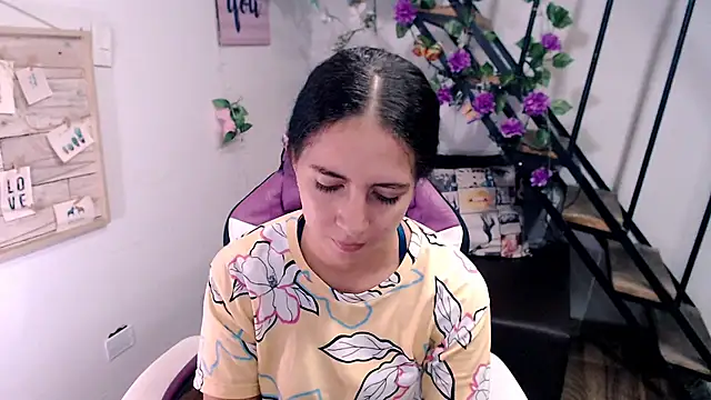samantha baby  online show from 07.11.26