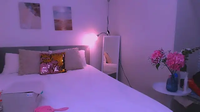 Snapshot of LesleySweet chatting on 01.09.26 LesleySweet online show from 01.09.26