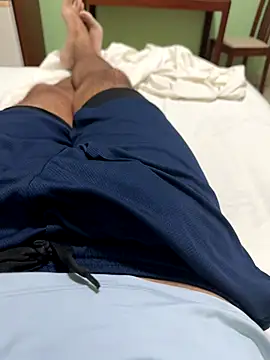 Snapshot of jhoshc-r chatting on 11.20.25 jhoshc-r online show from 11.20.25