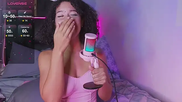 Snapshot of Lovely_Janeth chatting on 02.14.25 Lovely Janeth online show from 02.14.25