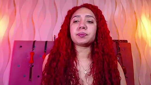 IsabelaLatina online show from 02.24.26