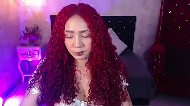 IsabelaLatina online show from 07.05.26
