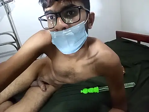 Snapshot of kushan_Madu chatting on 10.25.25 kushan Madu online show from 10.25.25