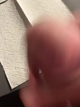 Snapshot of alieno27 chatting on 12.24.24 alieno27 online show from 12.24.24