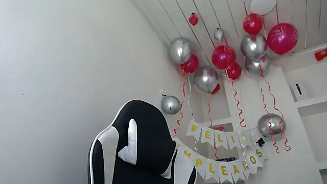 Charis 21 online show from 11.14.25