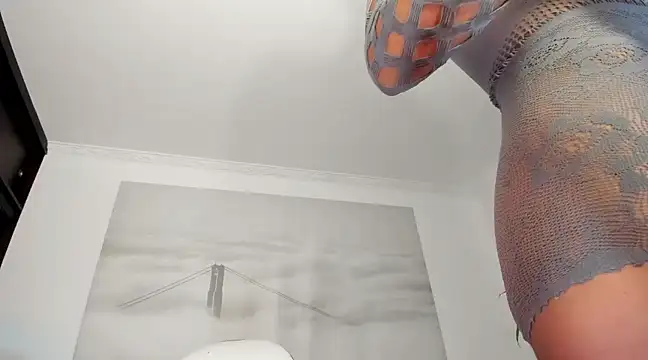 Snapshot of Apotheosis01 chatting on 01.05.25 Apotheosis01 online show from 01.05.25