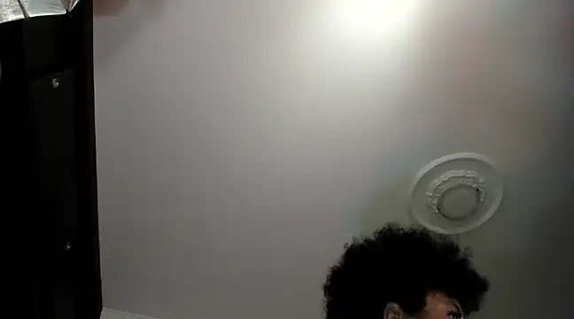 Snapshot of Apotheosis01 chatting on 01.06.25 Apotheosis01 online show from 01.06.25