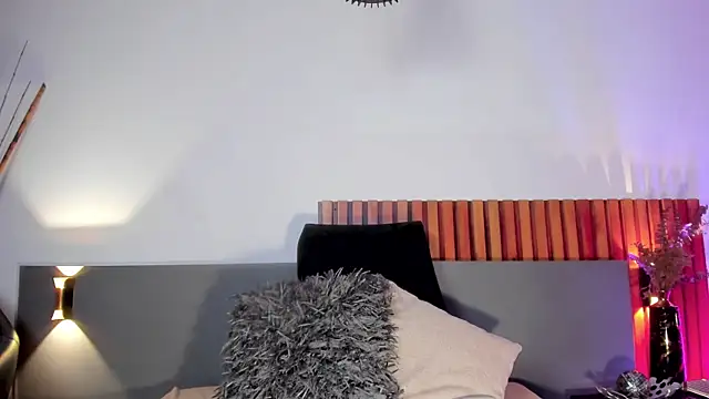 NoraDasilva online show from 03.09.25