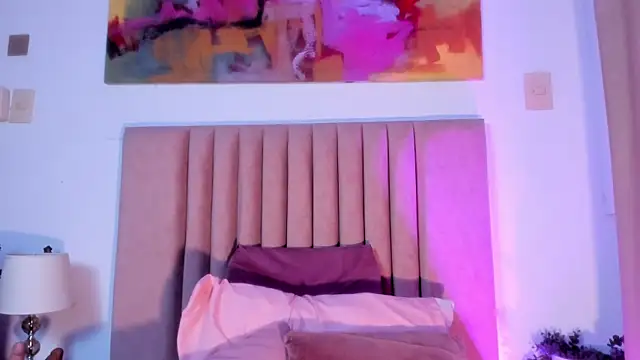 NoraDasilva online show from 03.18.25