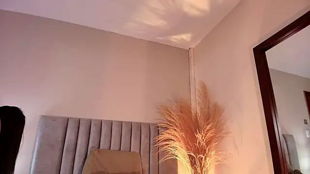 NoraDasilva online show from 11.11.25