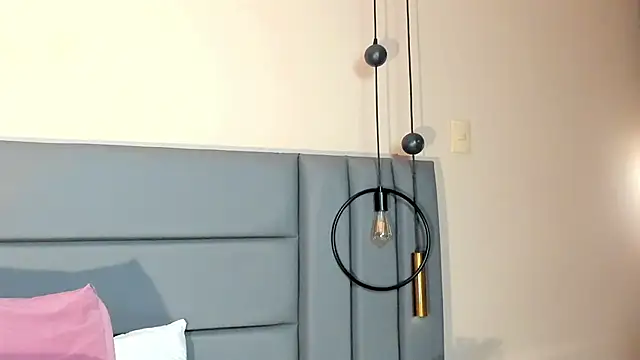 NoraDasilva online show from 11.18.25