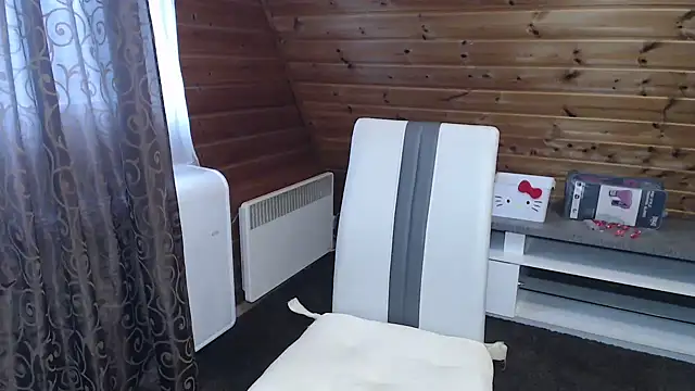 LaMadrina006 online show from 11.20.25