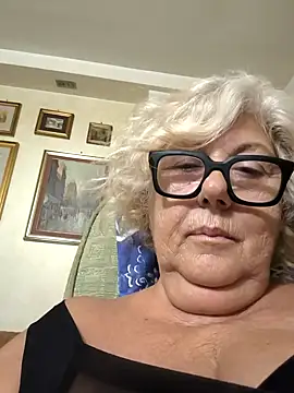 Snapshot of Merilulla chatting on 09.20.25 Merilulla online show from 09.20.25