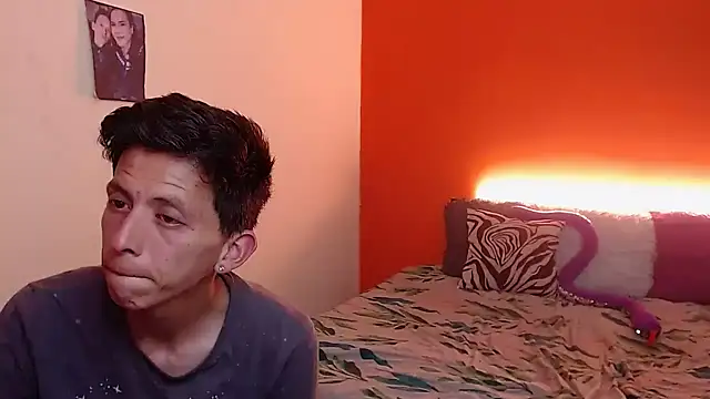 Snapshot of Babylolatop chatting on 02.28.25 Babylolatop online show from 02.28.25