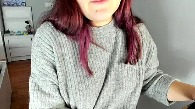 Snapshot of SexyBreaksss chatting on 12.22.24 SexyBreaksss online show from 12.22.24