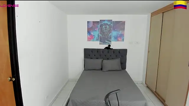 Snapshot of Louis_marley__ chatting on 12.27.24 Louis marley online show from 12.27.24