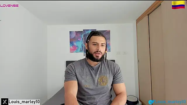 Snapshot of Louis_marley__ chatting on 01.05.25 Louis marley online show from 01.05.25