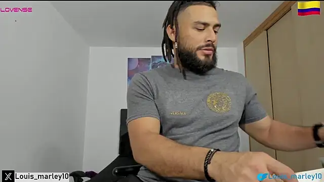 Snapshot of Louis_marley__ chatting on 01.30.25 Louis marley online show from 01.30.25