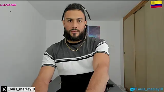 Snapshot of Louis_marley__ chatting on 01.30.25 Louis marley online show from 01.30.25