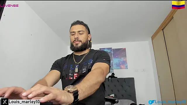 Snapshot of Louis_marley__ chatting on 02.04.25 Louis marley online show from 02.04.25