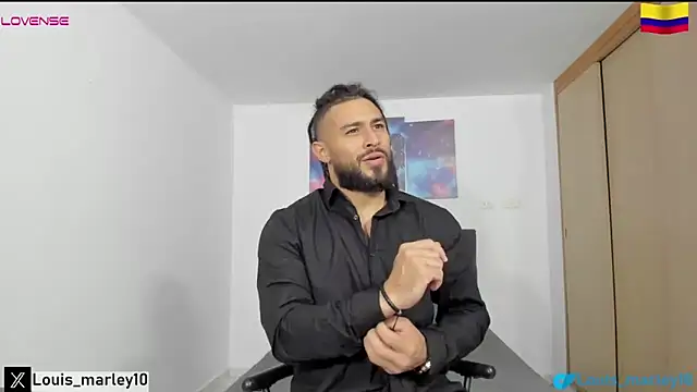 Snapshot of Louis_marley__ chatting on 02.15.25 Louis marley online show from 02.15.25