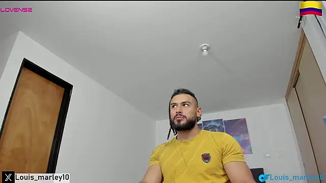 Snapshot of Louis_marley__ chatting on 02.22.25 Louis marley online show from 02.22.25