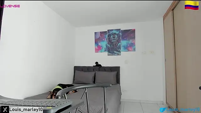 Snapshot of Louis_marley__ chatting on 03.21.25 Louis marley online show from 03.21.25