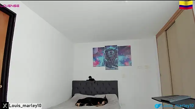 Snapshot of Louis_marley__ chatting on 10.21.25 Louis marley online show from 10.21.25