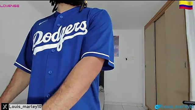 Snapshot of Louis_marley__ chatting on 12.01.25 Louis marley online show from 12.01.25