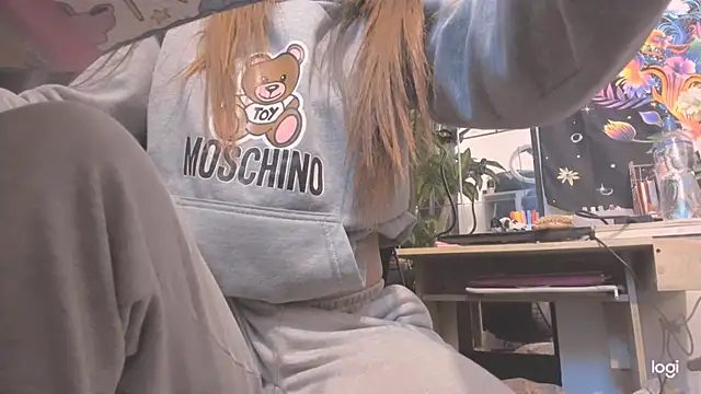 MYFAVOURITESTRAGER online show from 02.21.25