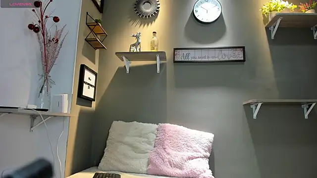 alexandrabootty online show from 02.17.25