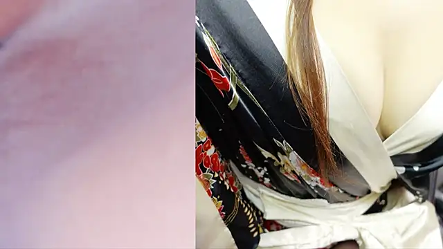 Snapshot of Jessie_Bernard chatting on 12.12.24 Jessie Bernard online show from 12.12.24