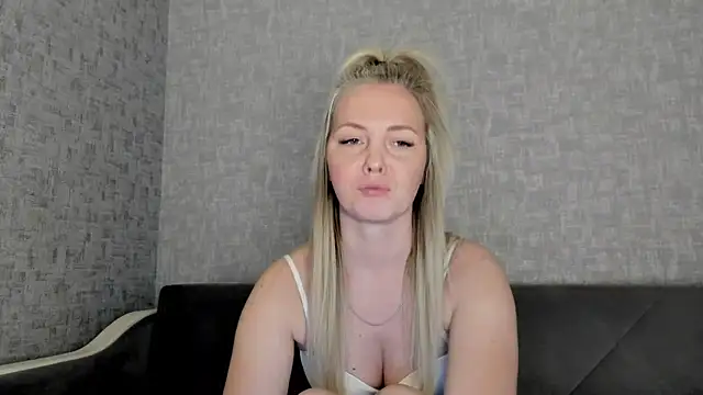 iam Venus online show from 02.20.26