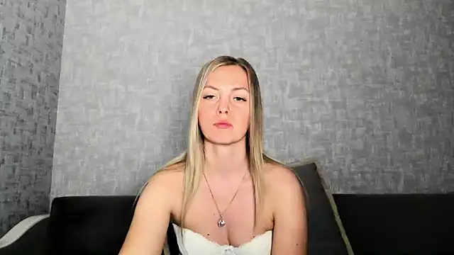 iam Venus online show from 04.27.26