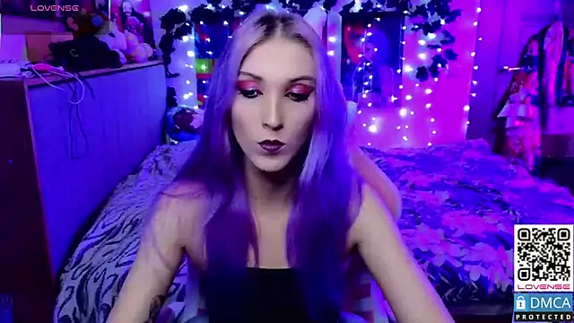 Violet Noir online show from 02.27.25