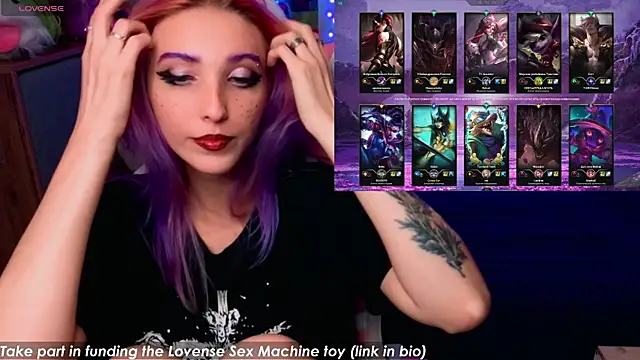 Violet Noir online show from 09.10.25