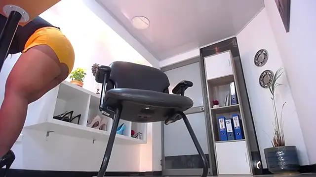 Natashaclaus04 online show from 02.19.25