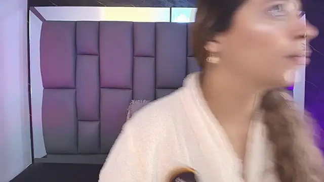  MiaBrown  online show from 02.05.26