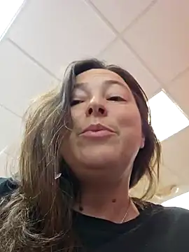 Snapshot of angelbaby1998 chatting on 12.29.24 angelbaby1998 online show from 12.29.24