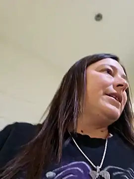 Snapshot of angelbaby1998 chatting on 03.22.25 angelbaby1998 online show from 03.22.25